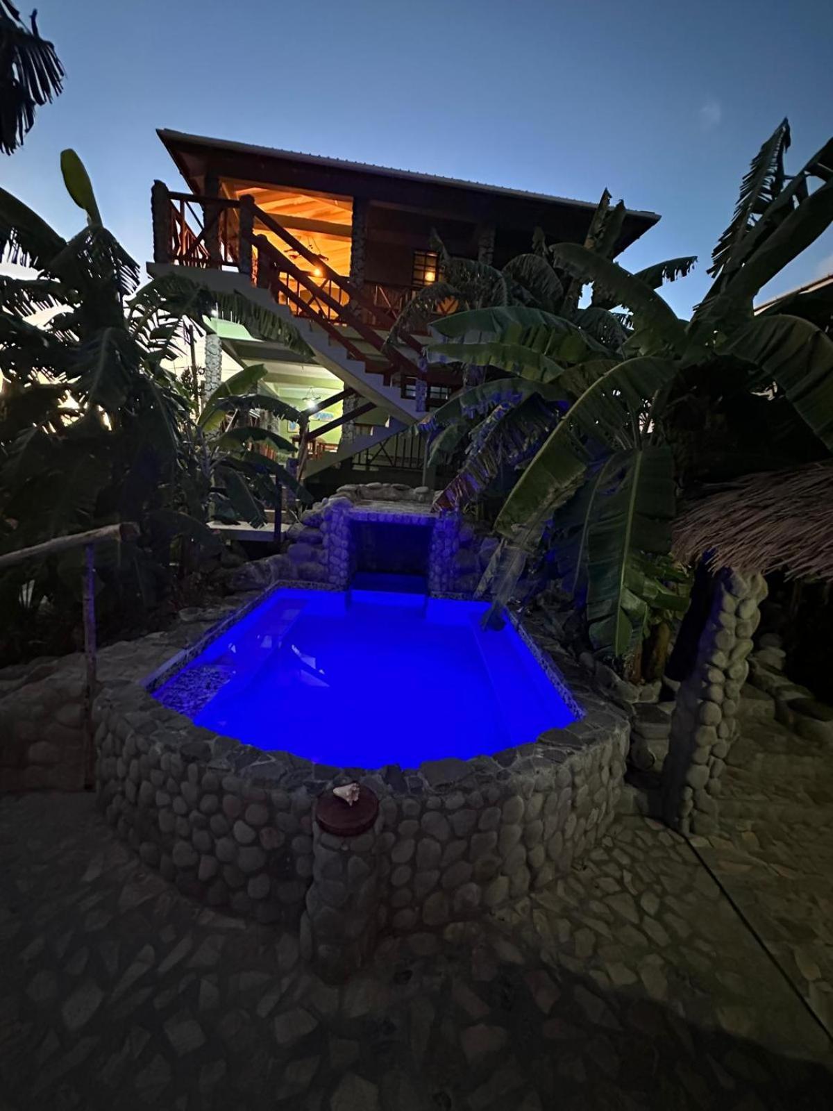 Orchid Resort Ltd Guillet Экстерьер фото