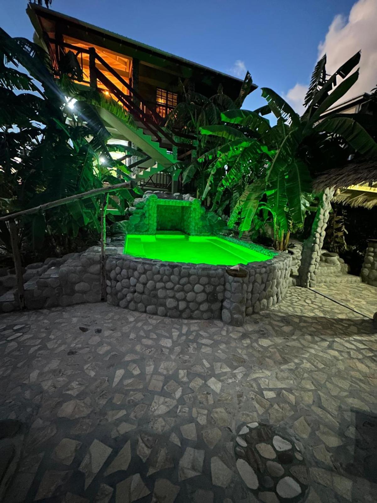 Orchid Resort Ltd Guillet Экстерьер фото